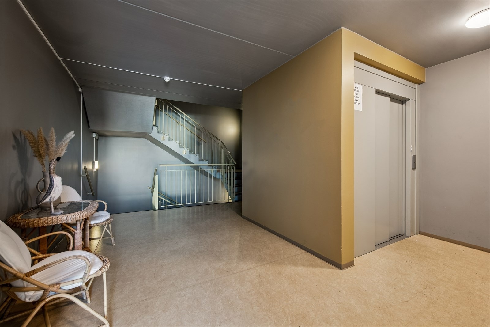 Det er heis i bygget. Galleribilde