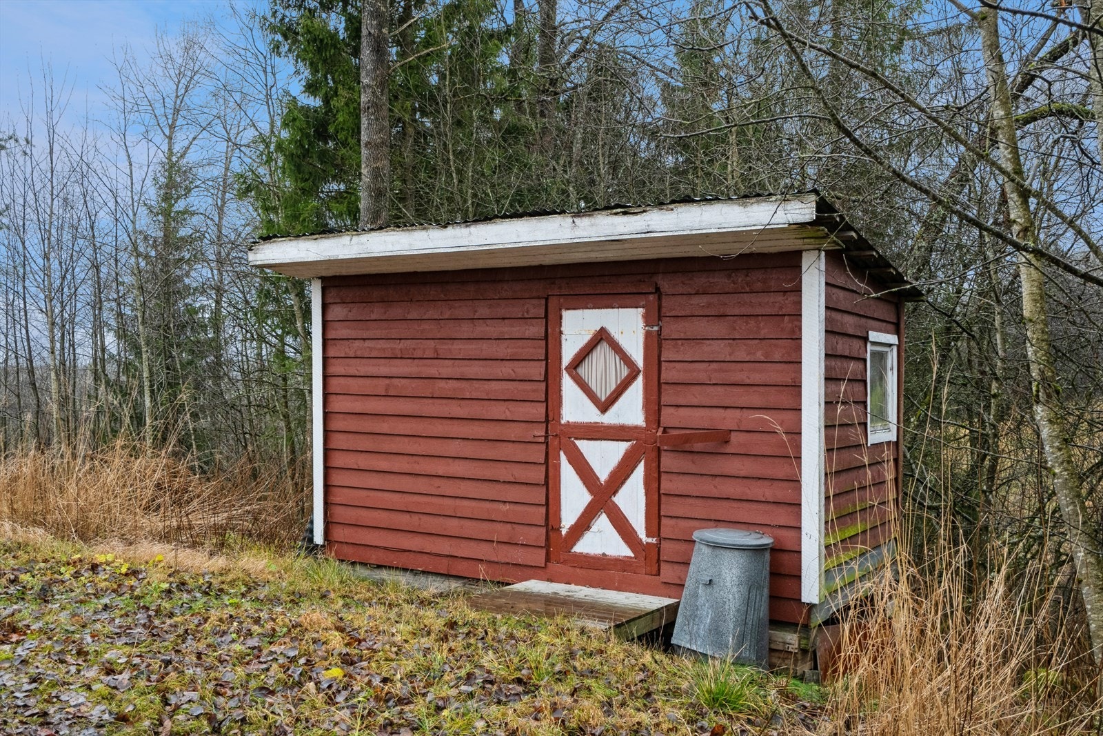 Uthus. Galleribilde