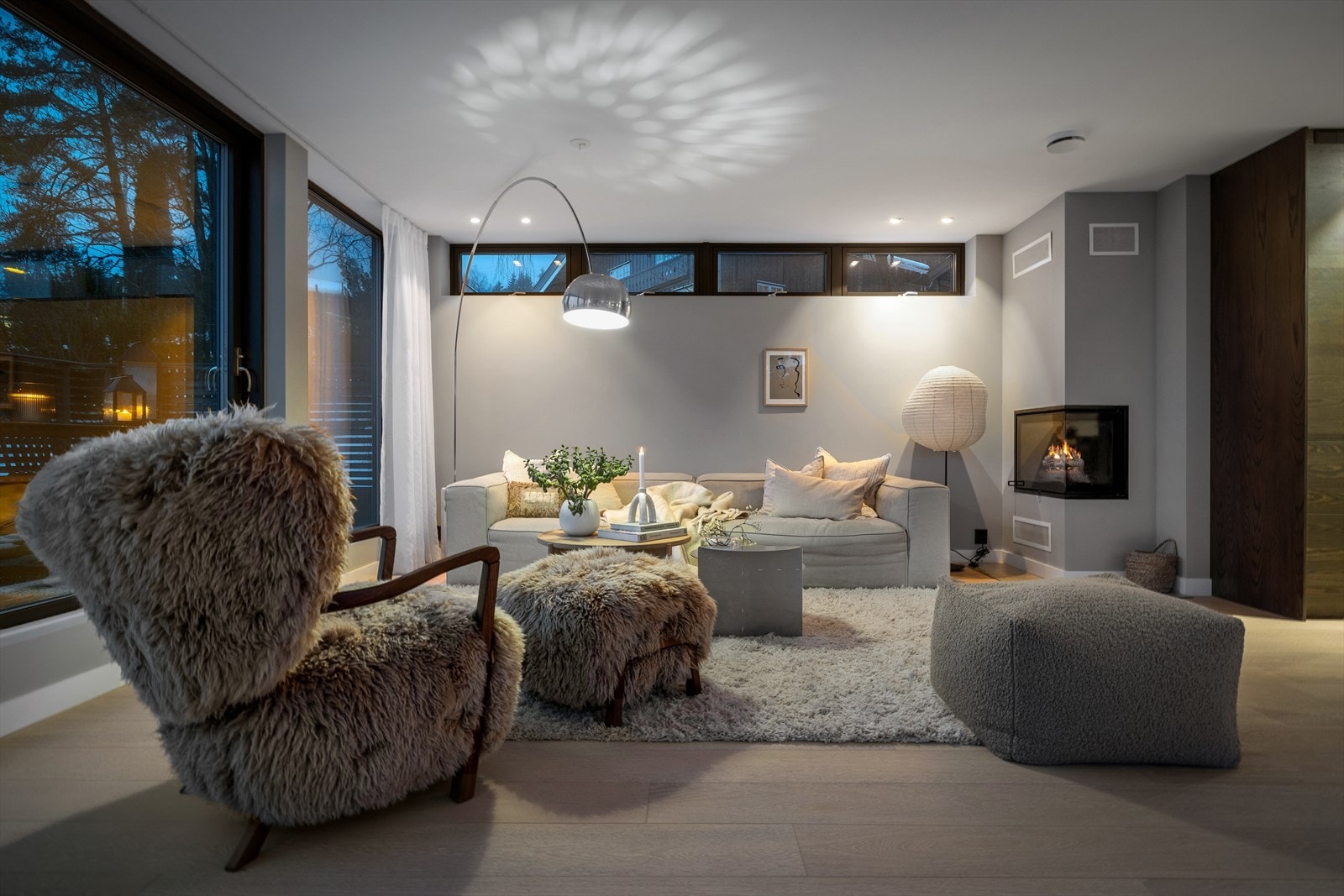 Kveldsbilde stue Galleribilde