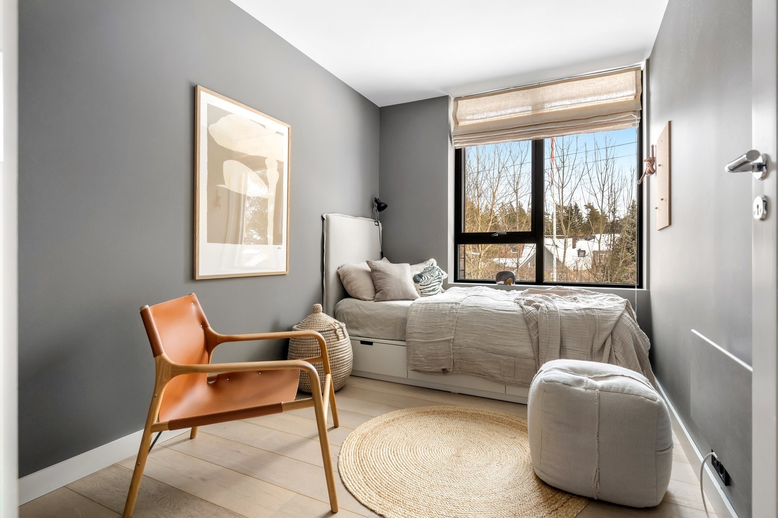 Soverom 3. Innredet med garderobeskap Galleribilde