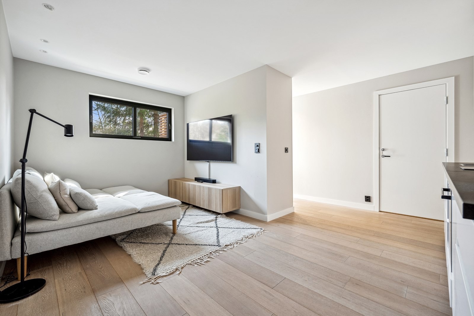 Stue hybel. Bilde fra 2024, interessenter oppfordres til fysisk besiktigelse Galleribilde