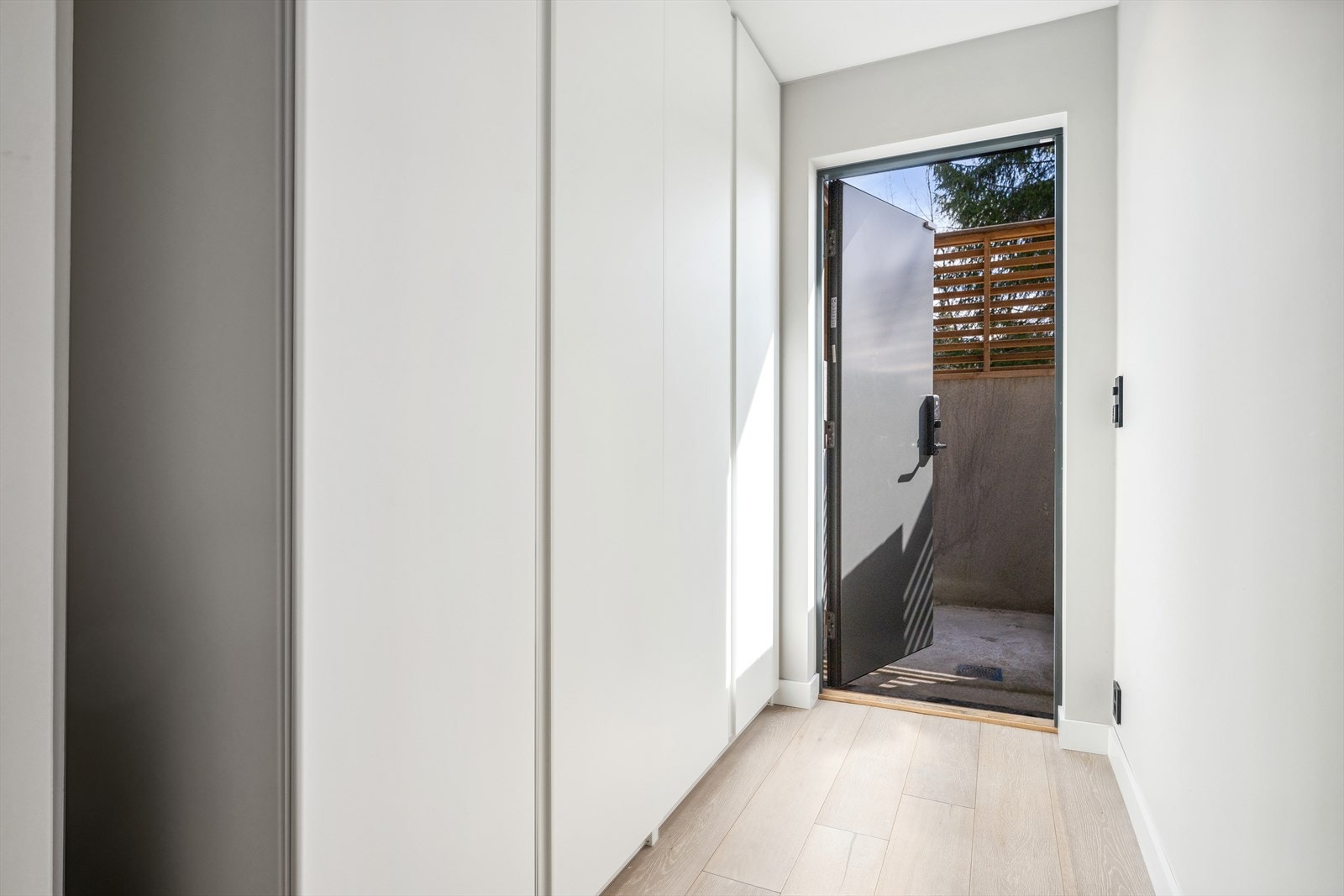 Inngang hybel. Bilde fra 2024, interessenter oppfordres til fysisk besiktigelse Galleribilde