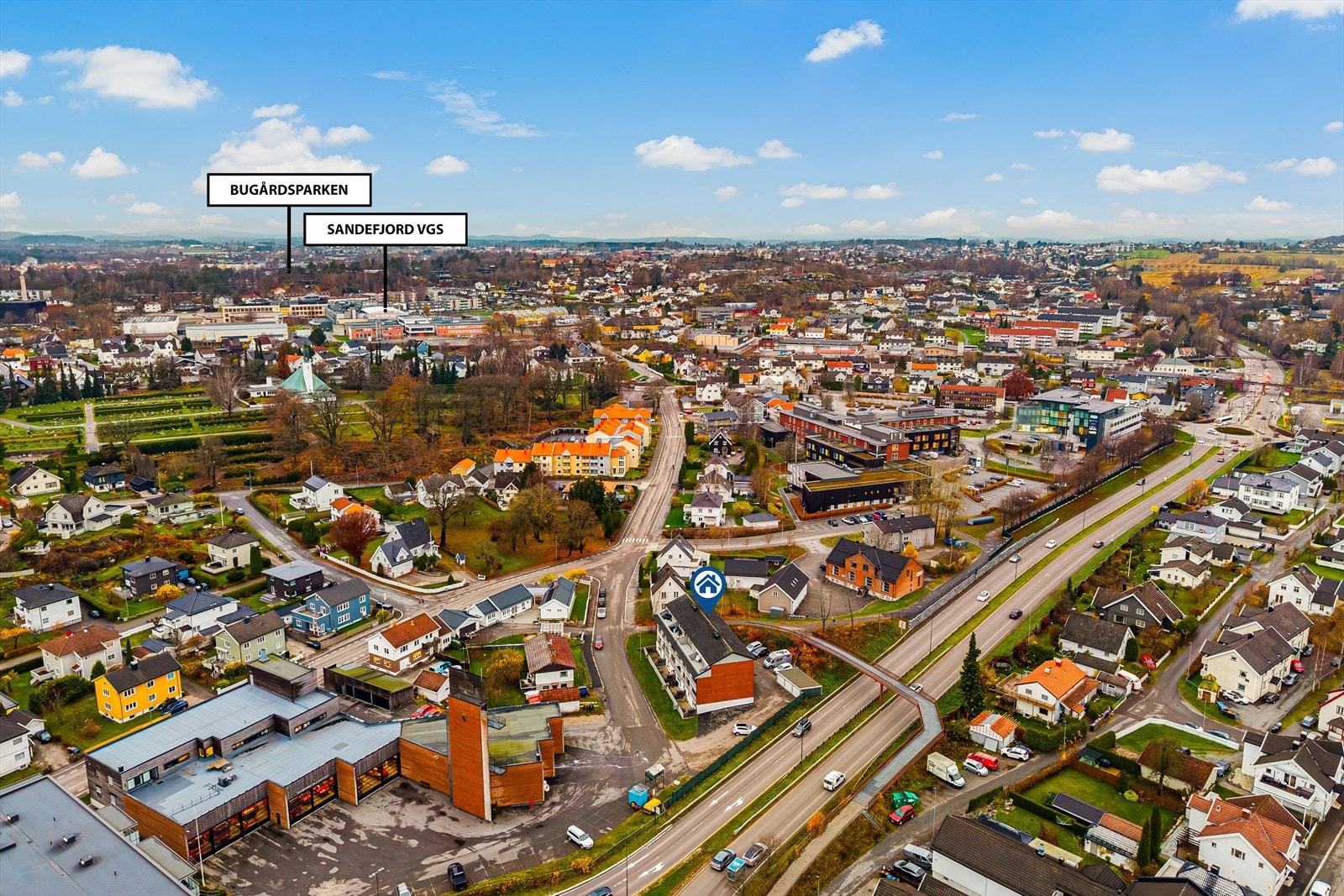 Kort gangavstand til til både skoler og flotte turområder fra leiligheten Galleribilde