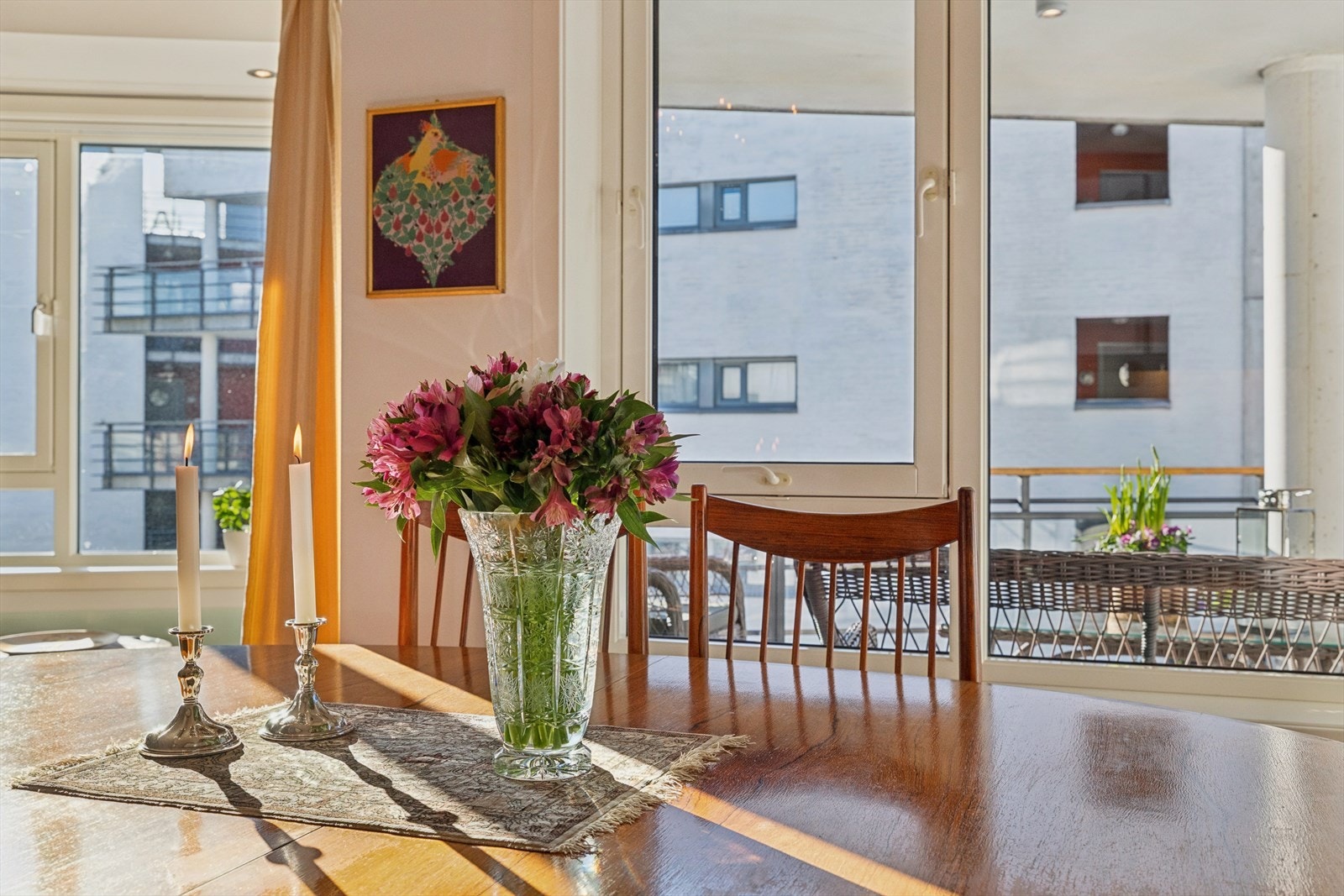 Koselig spiseplass. Galleribilde