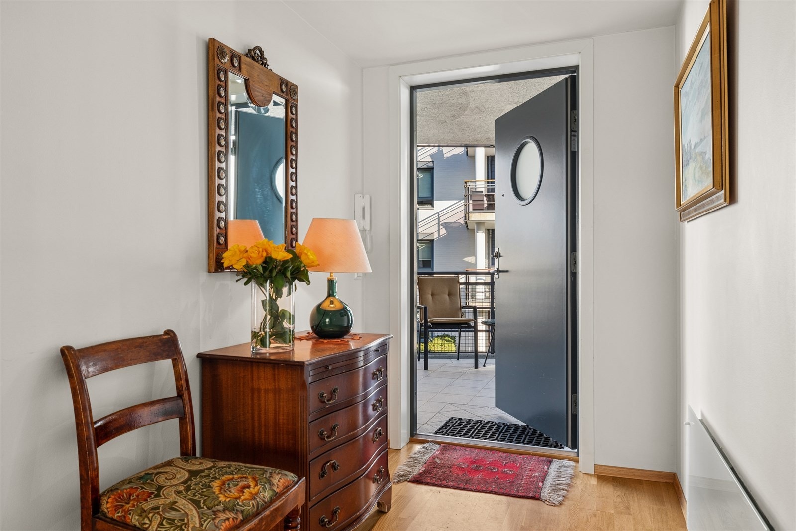 Dørcalling med kamera gir en ekstra følelse av kvalitet og bekvemmelighet. Galleribilde