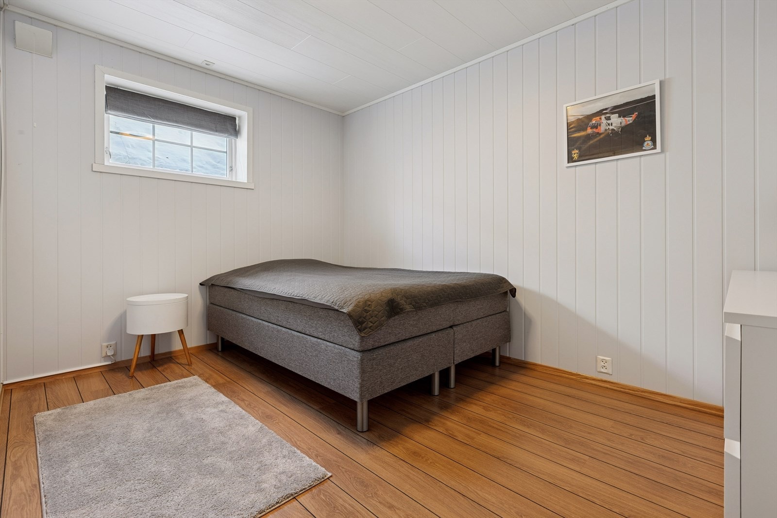 Disponibelt rom på 10,2 m² som i dag er innredet som soverom. Galleribilde