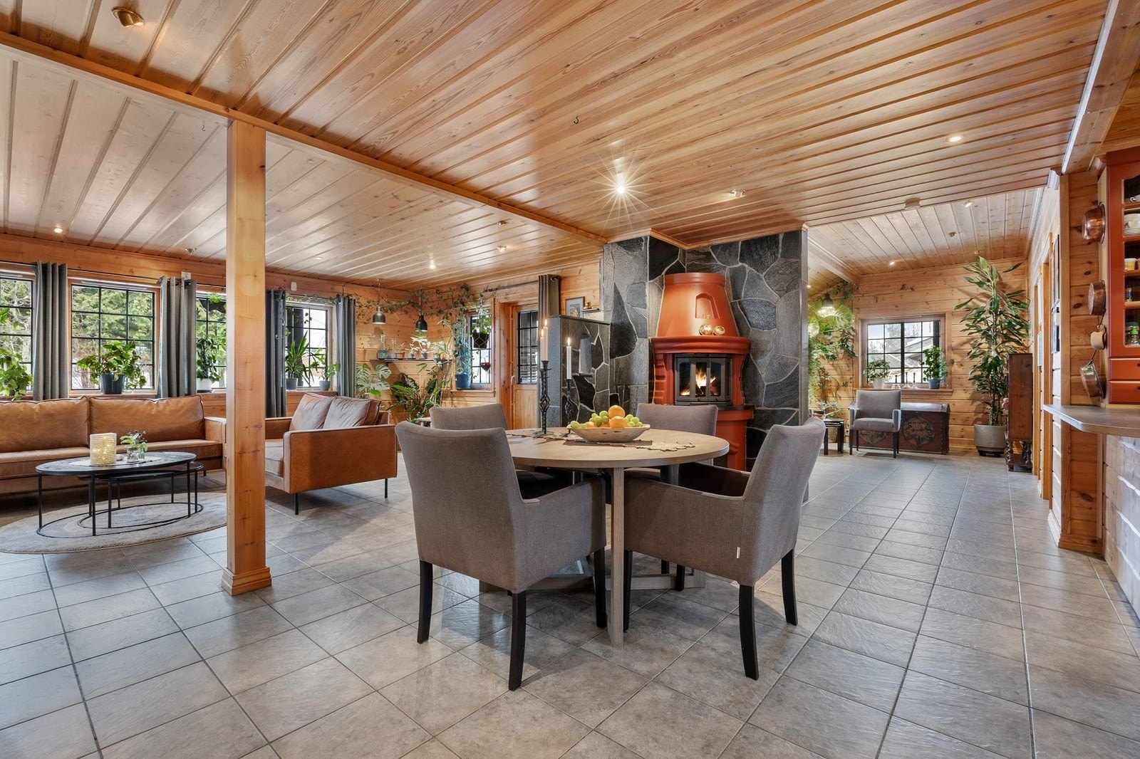 Vinduene sikrer godt med dagslys. Galleribilde