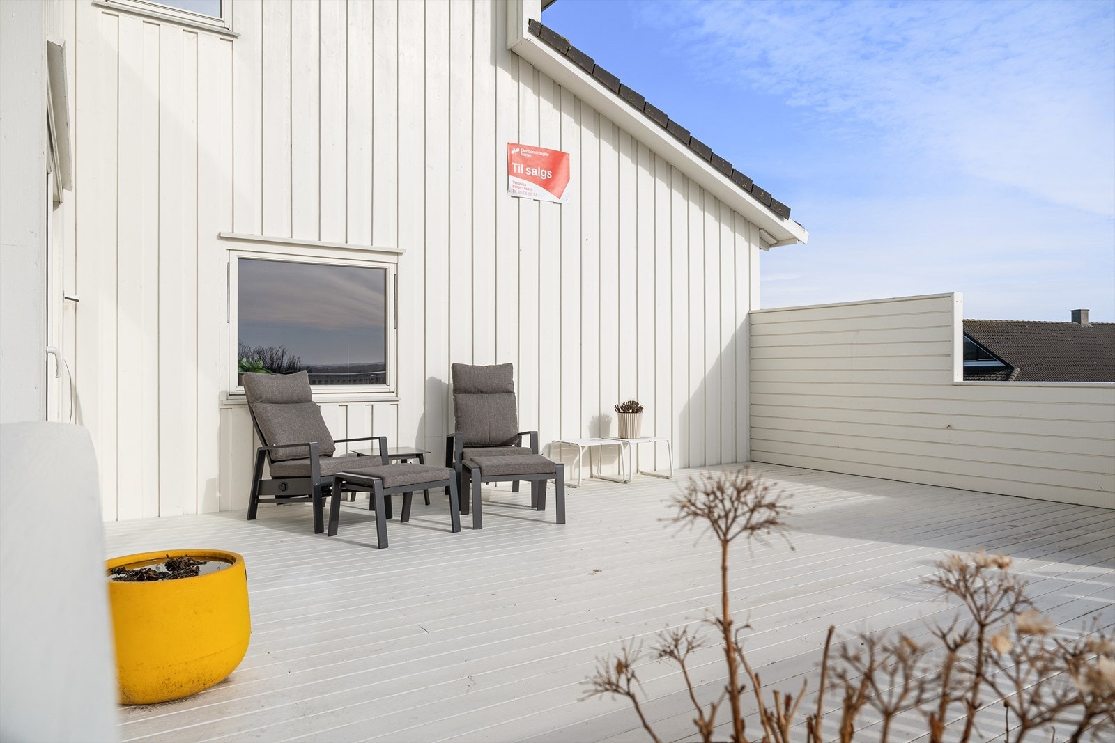 Tomten byr på ypperlige solforhold. Galleribilde