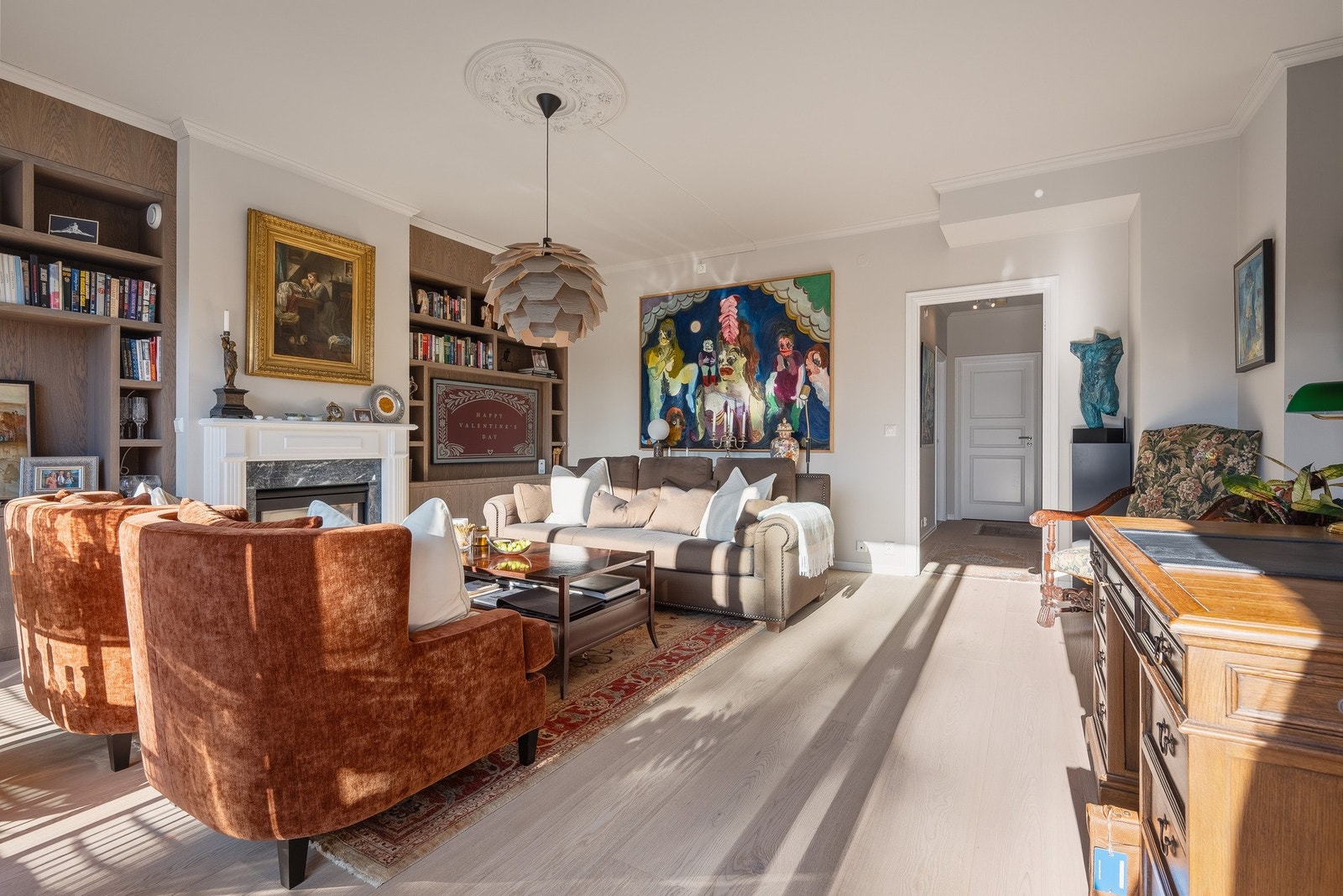 Arealeffektiv og gjennomgående planløsning. Galleribilde