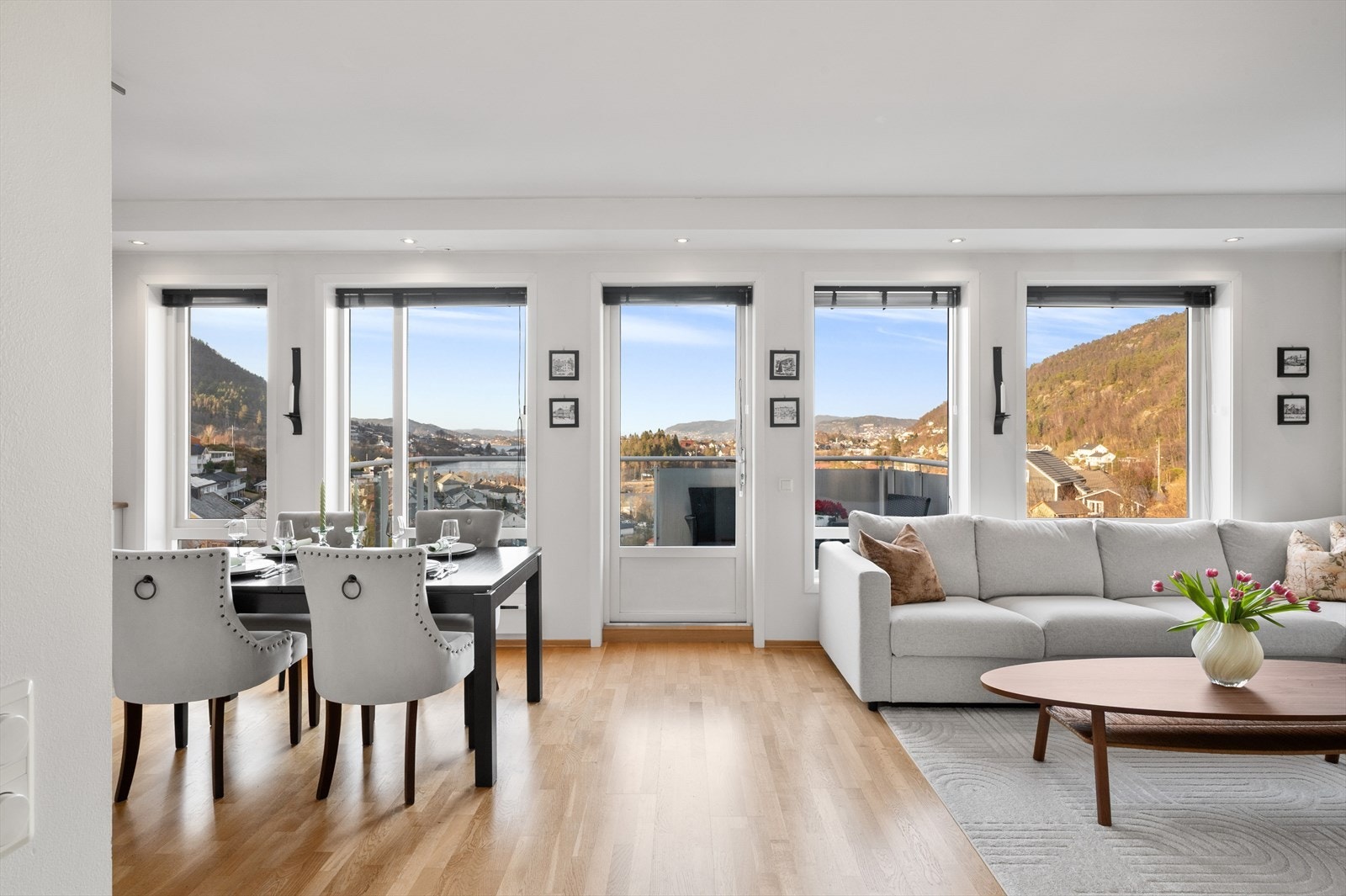 - En lekker 3-roms toppleilighet med 7,2m² balkong og nydelig utsikt - Galleribilde