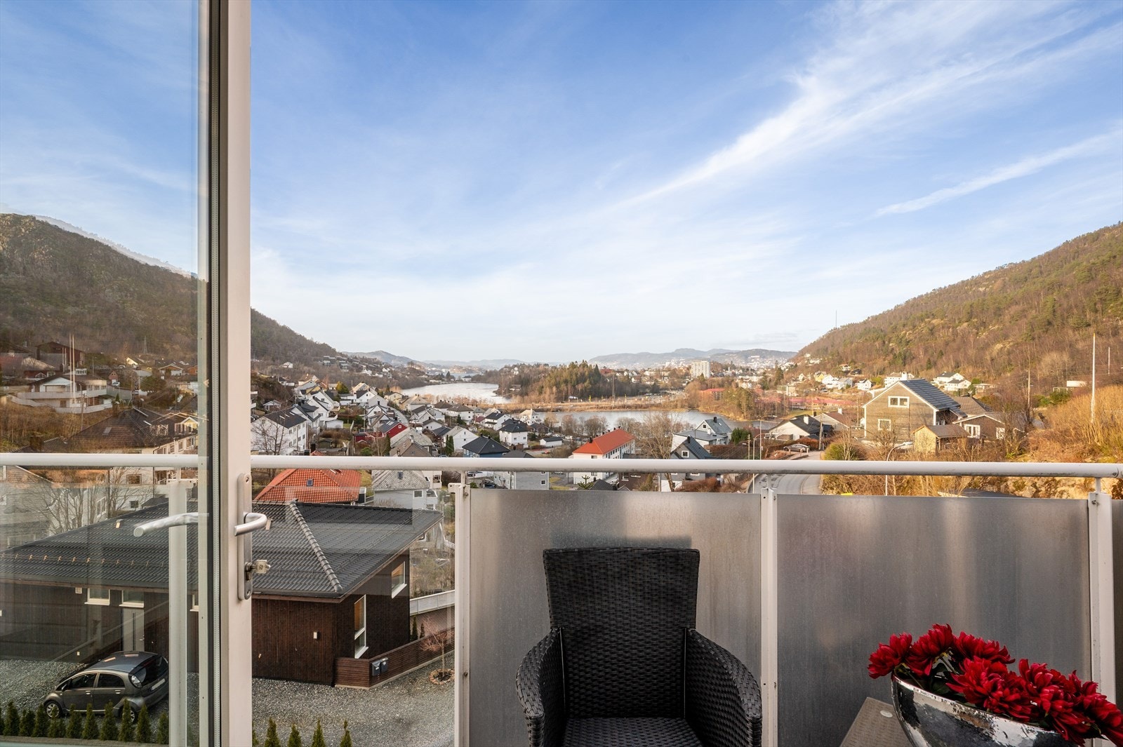 - Nordvendt balkong på 7,2 m² med vakker utsikt - Galleribilde