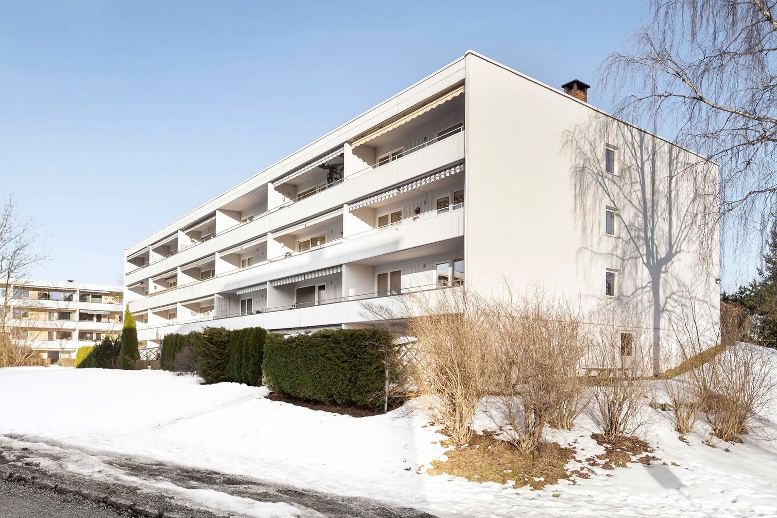 Veldrevet borettslag med god økonomi, gratis felles vaskeri i samme oppgang, sykkelbod og eget møterom som kan lånes gratis for feiringer etc. Galleribilde