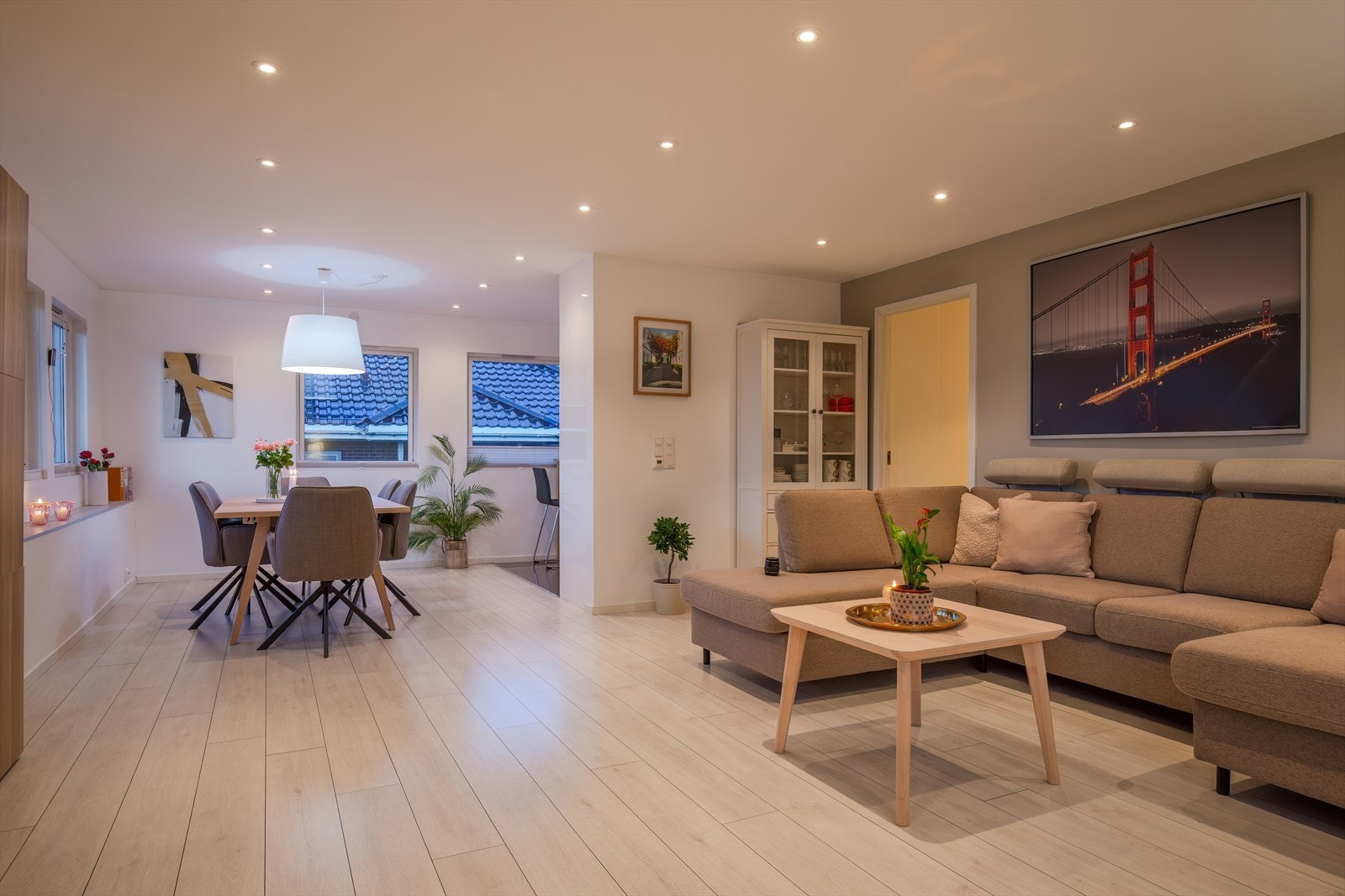 Romslig stue Galleribilde