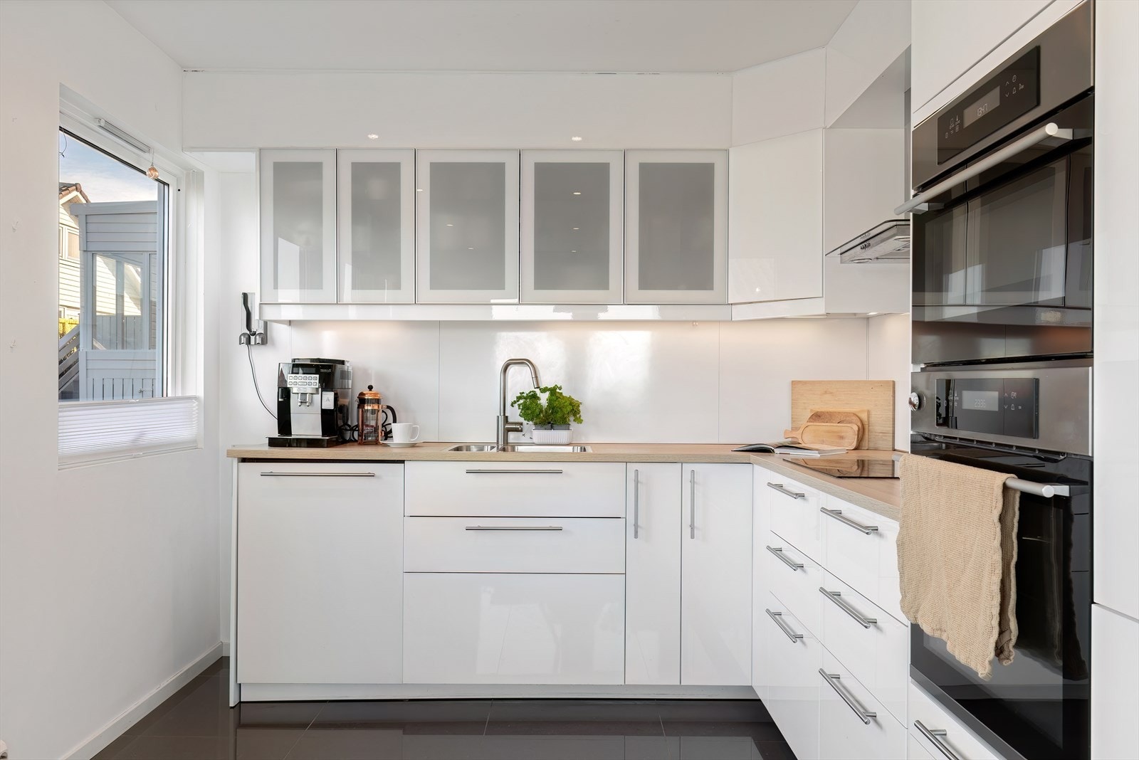 Kjøkken - integrerte hvitevarer Galleribilde