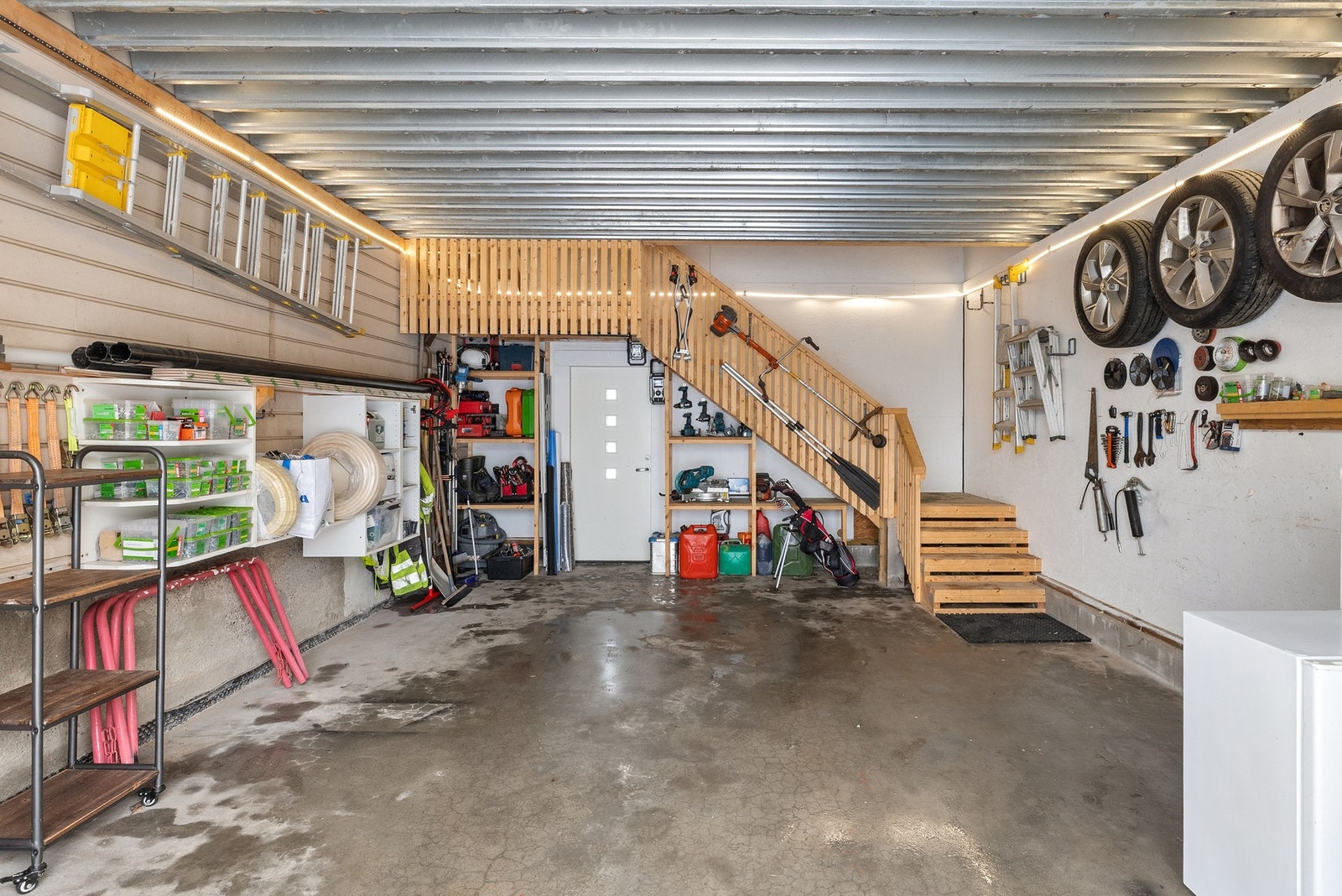 Garasje oppført i 2020 Galleribilde