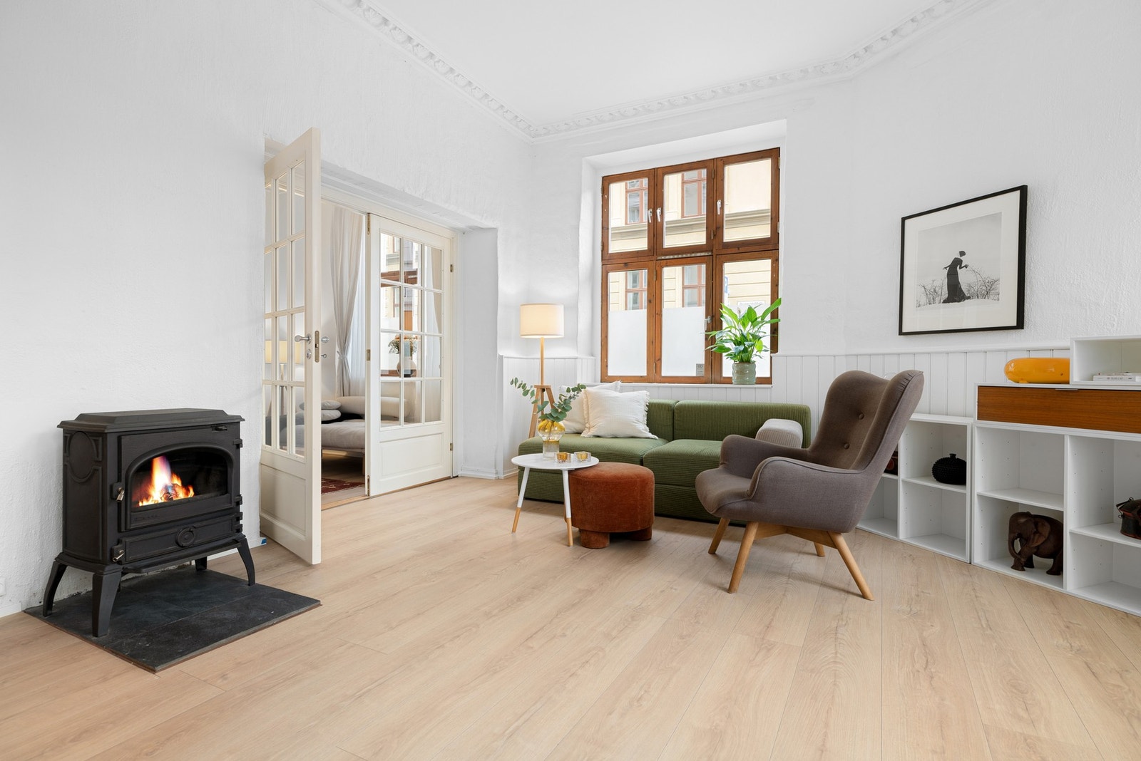 - I 2025 ble det lagt nytt slitesterk 1-stavs laminatgulv i hele boligen og det er varme i gulvet - Galleribilde