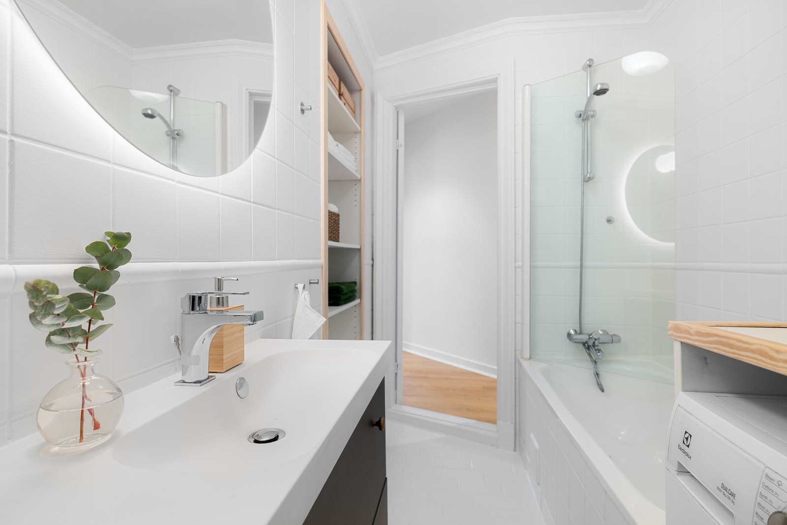 - Badet har i senere tid blitt oppgradert og oppleves velholdt - Galleribilde