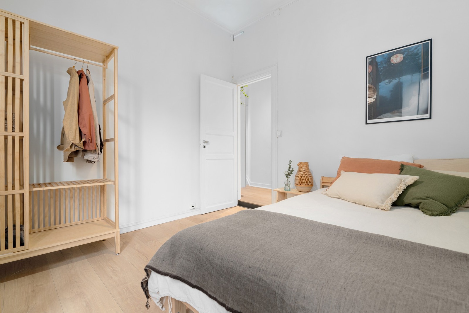 - Det er plass til ytterligere oppbevaring om ønskelig - Galleribilde