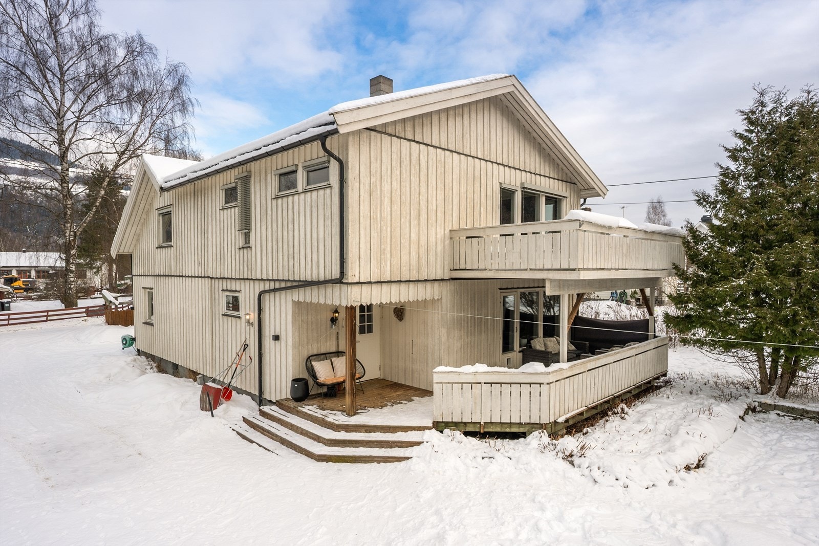 Boligen fra 1946 går over to plan og kjeller. Galleribilde