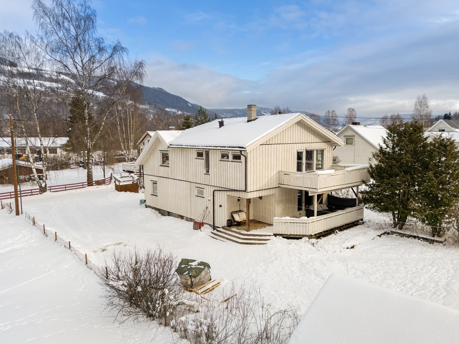 Eiendomsmegler 1 v/Unni Rolstad presenterer Ekrevegen 8! Galleribilde