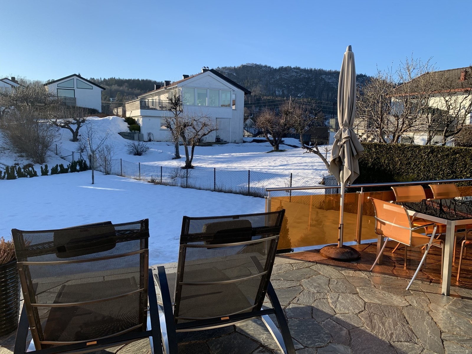 Selgers private bilde av utsikten mot Skaugumsåsen Galleribilde