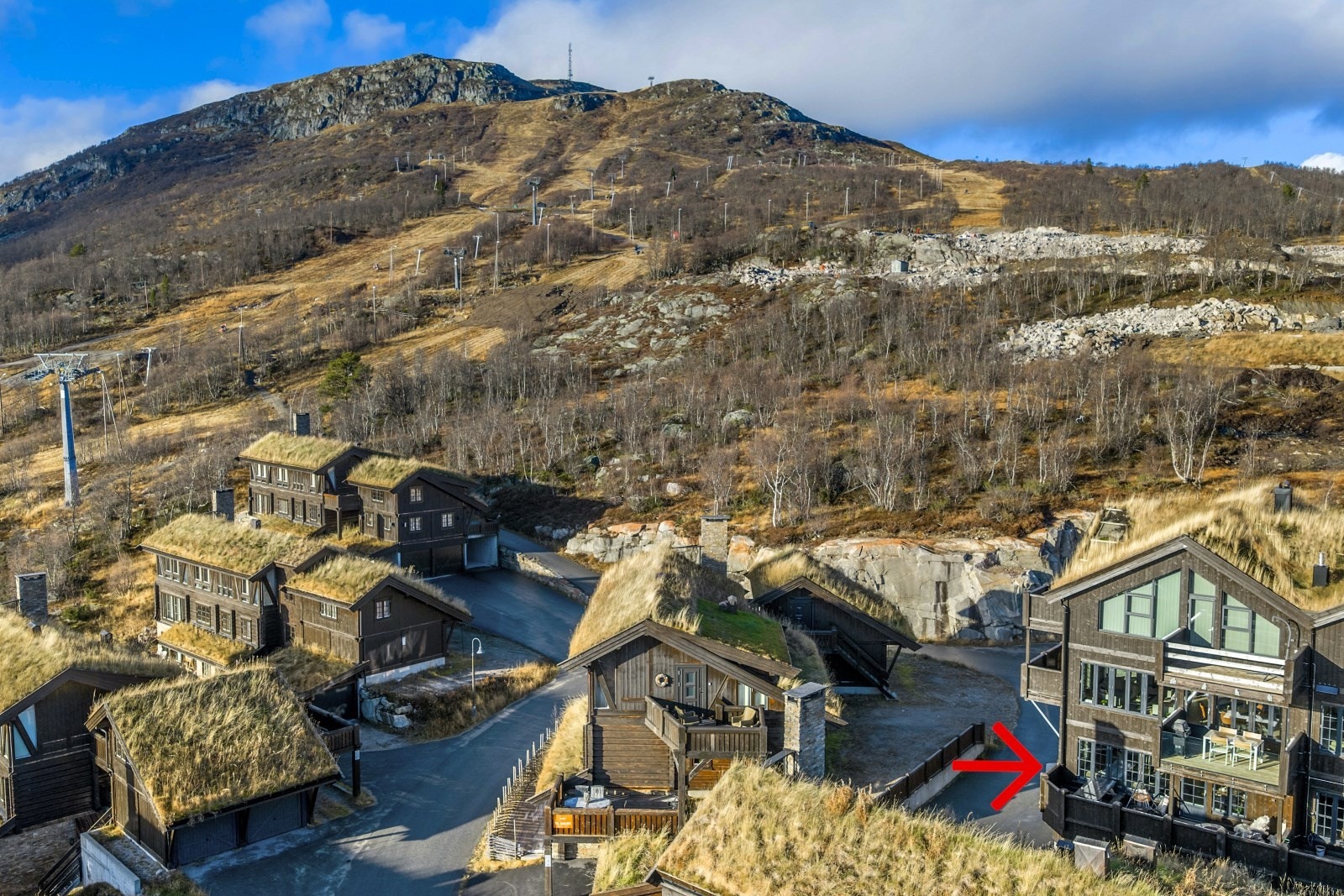 Eiendomsmegler Norge ved Kristian Lossius har gleden av å ønske deg velkommen til Alpin Lodge 28! Galleribilde