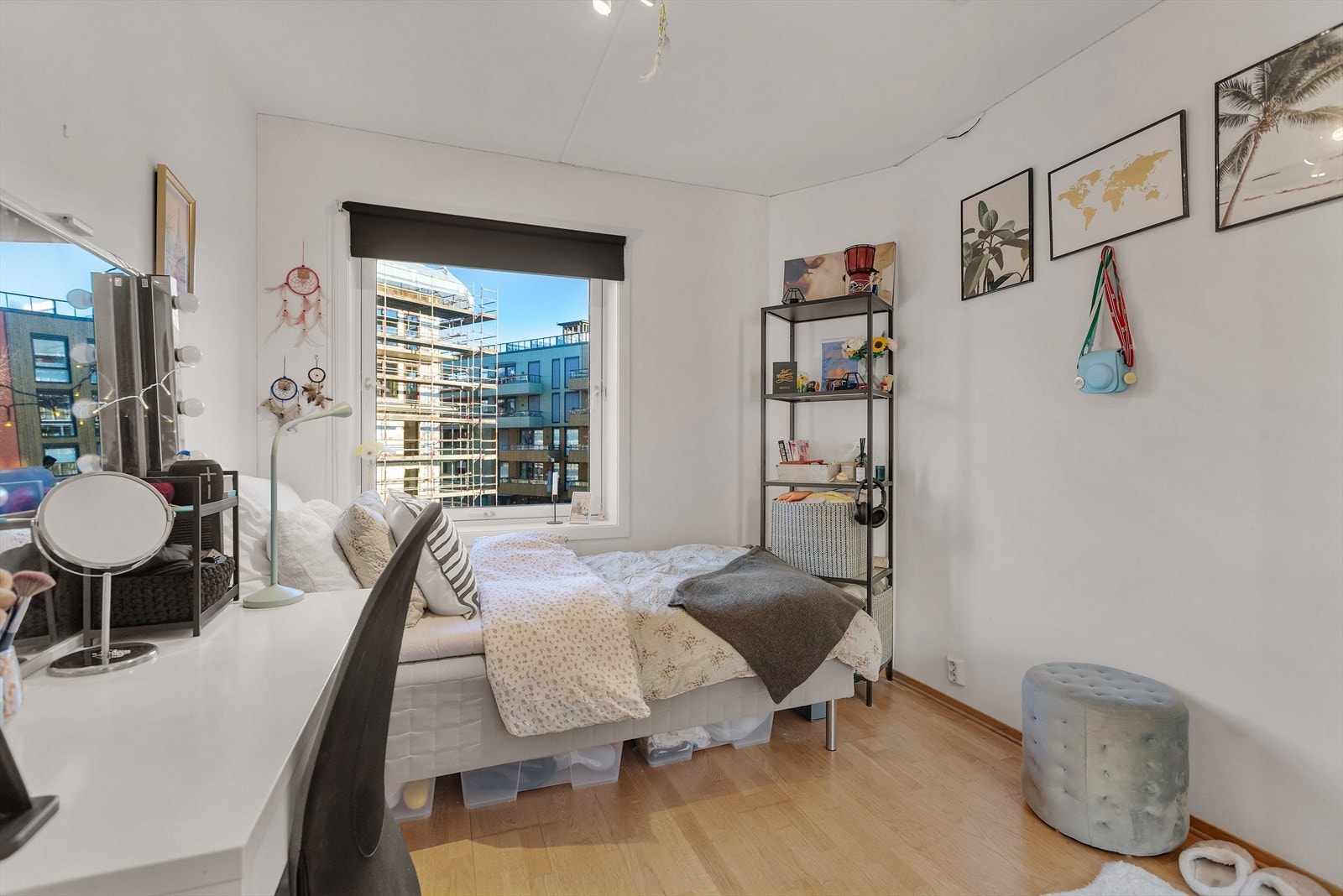 Soverom som fungerer like godt som kontor/gjesterom. Galleribilde