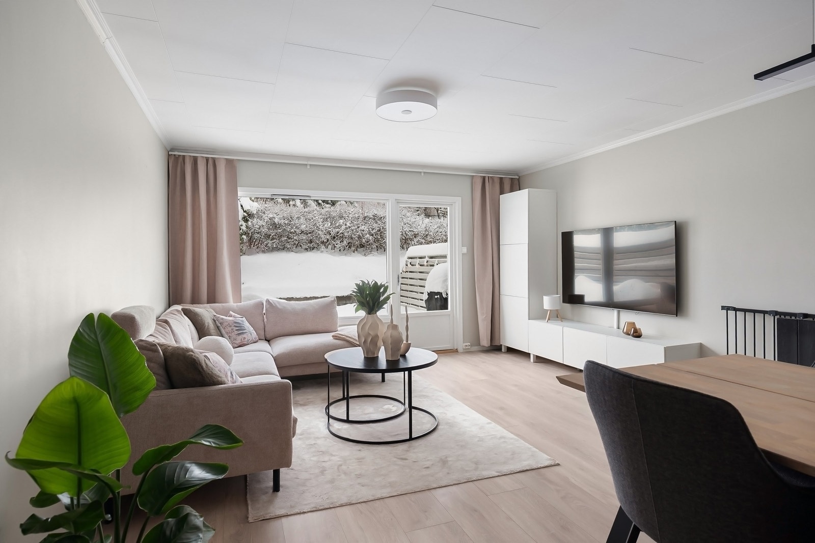 Innbydende rekkehus i familievennlig og bilfritt boligtun Galleribilde