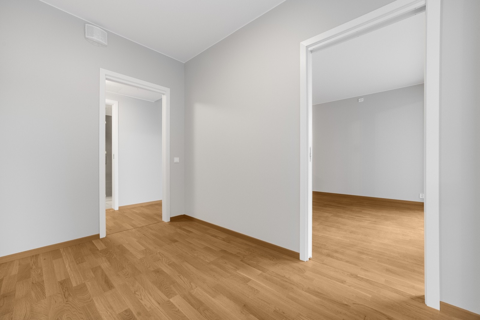 Soverom med utgang til stue Galleribilde