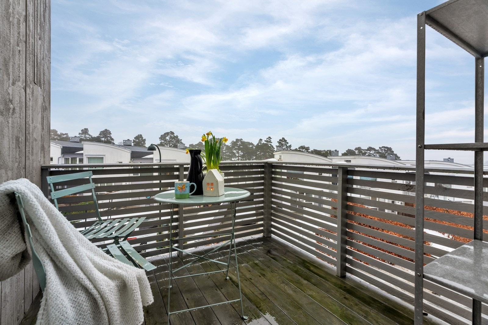 En koselig liten balkong utenfor kjøkkenet Galleribilde