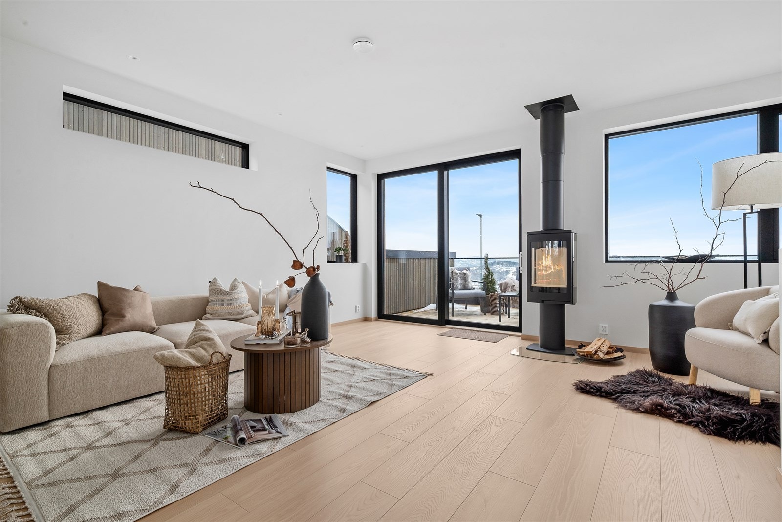 Velkommen til Furuhaugvegen 24B - En nyoppført, innflyttingsklar kjedet enebolig med moderne standard! Galleribilde