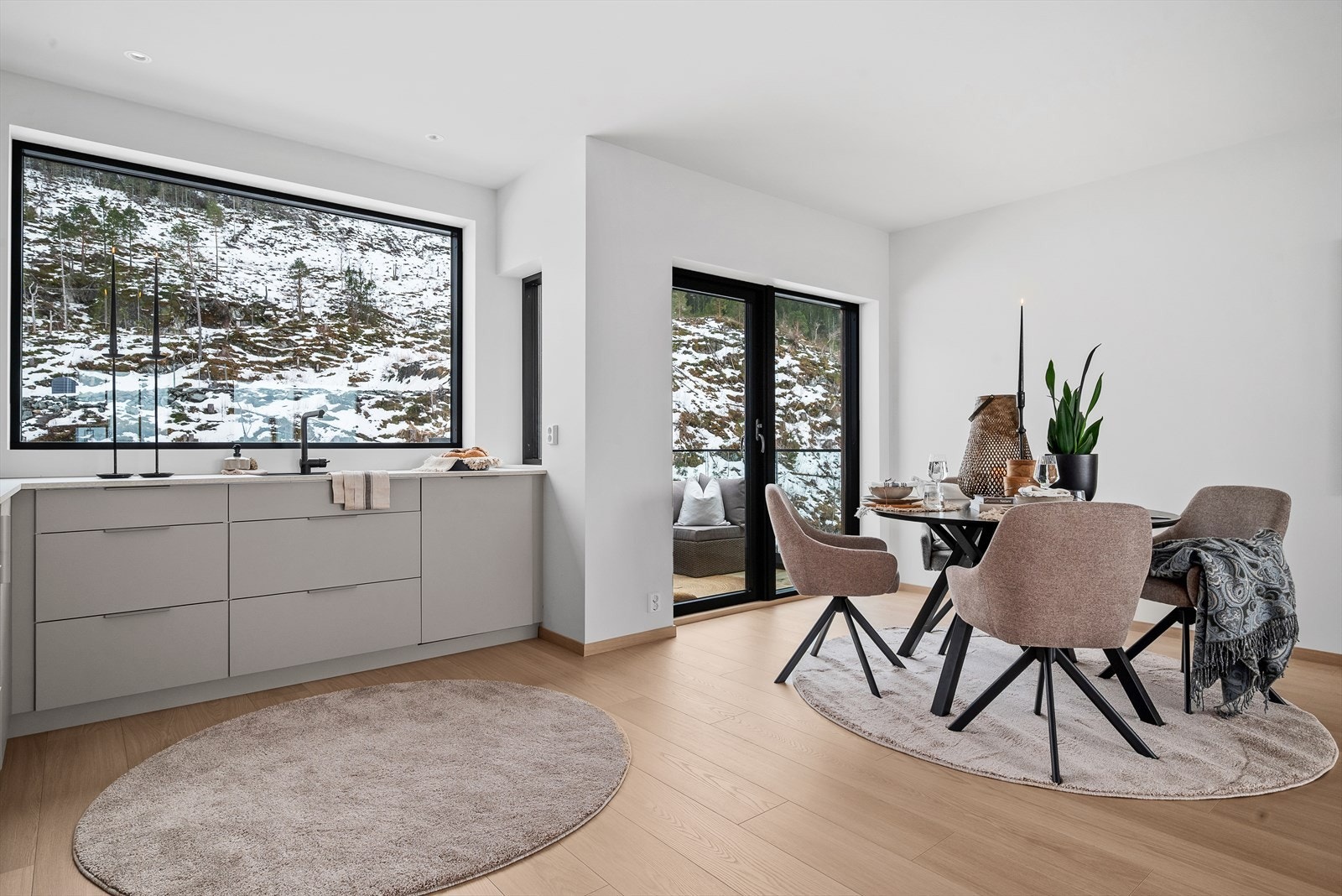 Kjøkkenet er levert av kvalitetsleverandøren KVIK. Galleribilde