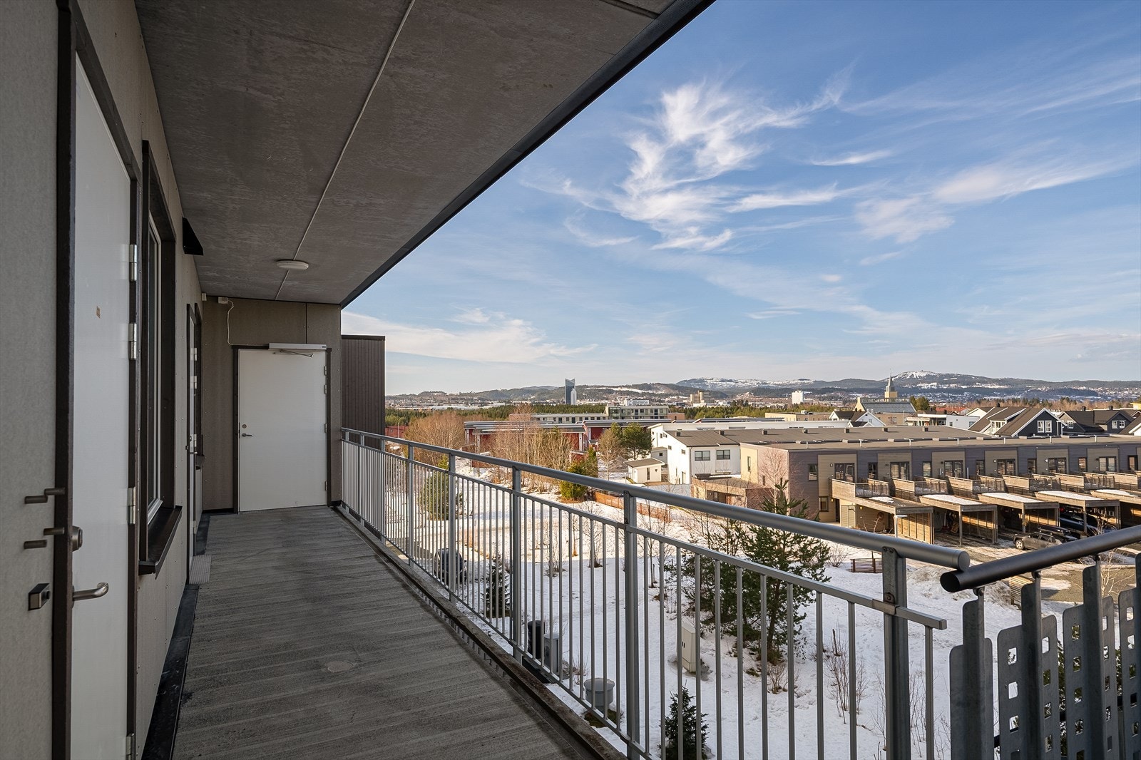 Leiligheten har en attraktiv beliggenhet på Tiller. Galleribilde