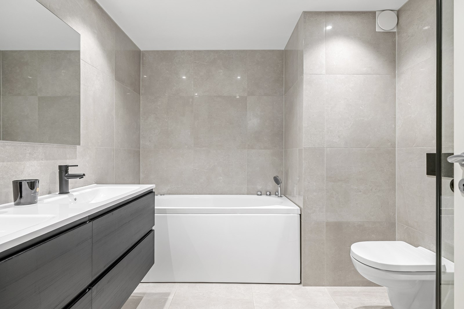 Påkostet, lekkert bad i 5.etg Galleribilde