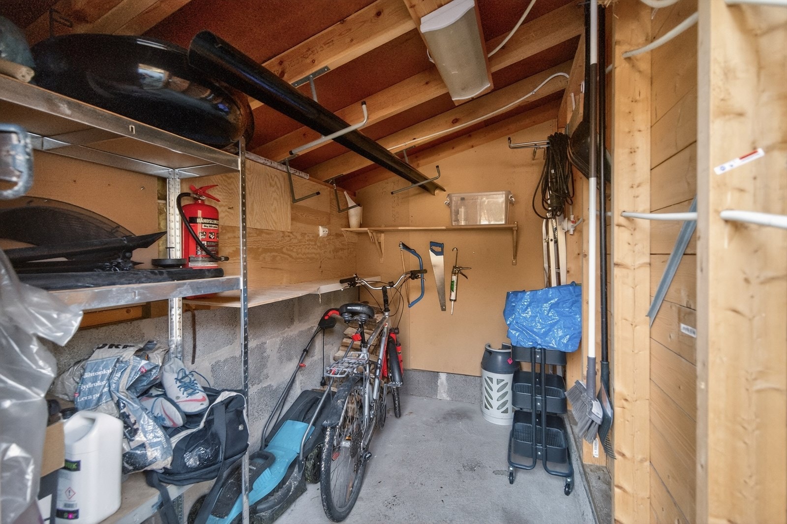 Utvendig bod Galleribilde