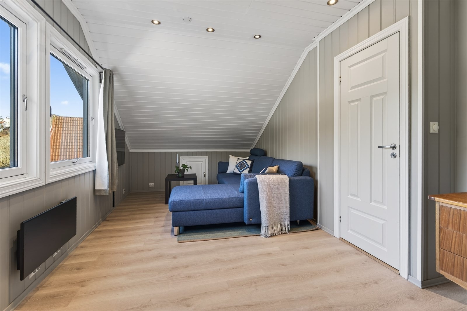 Rom som benyttes som loftsstue i dag er opprinnelig godkjent som to separate soverom og et garderoberom i bygningstegningene Galleribilde