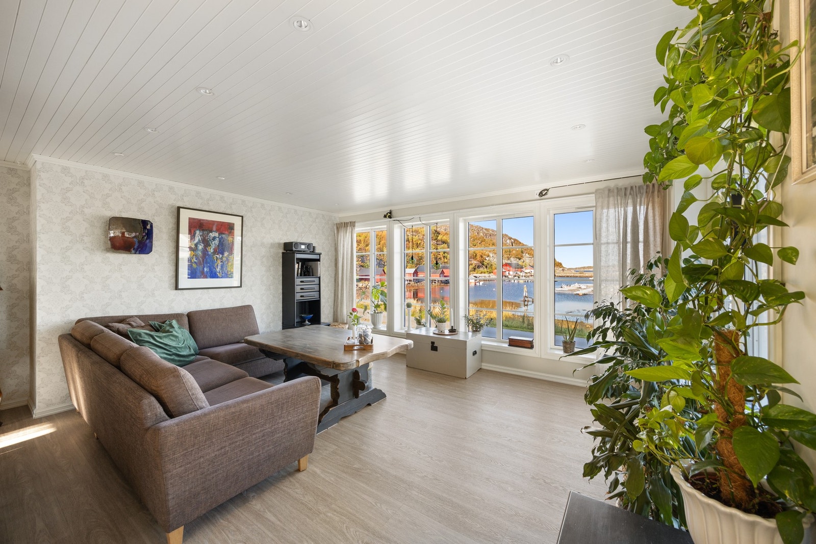 Det romslige arealet gir mange møbleringsmuligheter Galleribilde