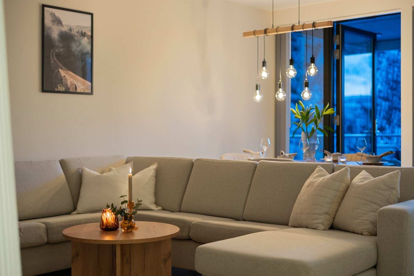 Felleskostnadene inkluderer bl.a kabel-TV, internett og parkering m.m Galleribilde