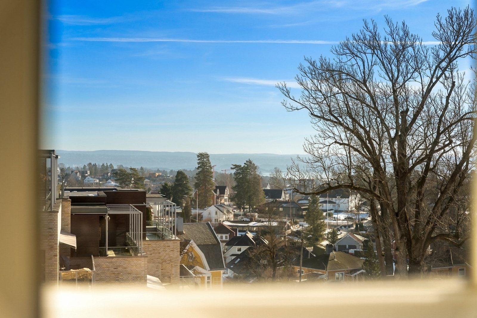 Eiendommen er omgitt av en vernet park som gir et rolig og idyllisk preg. Galleribilde