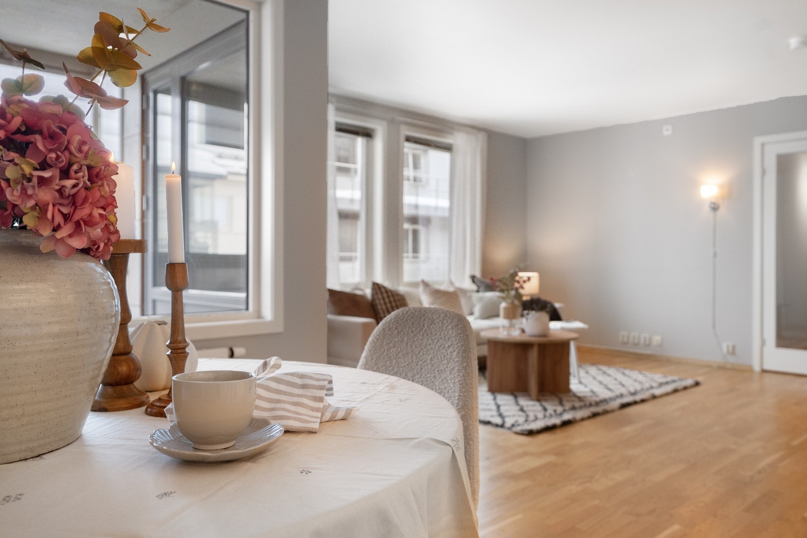 Åpen løsning mot stue. Galleribilde