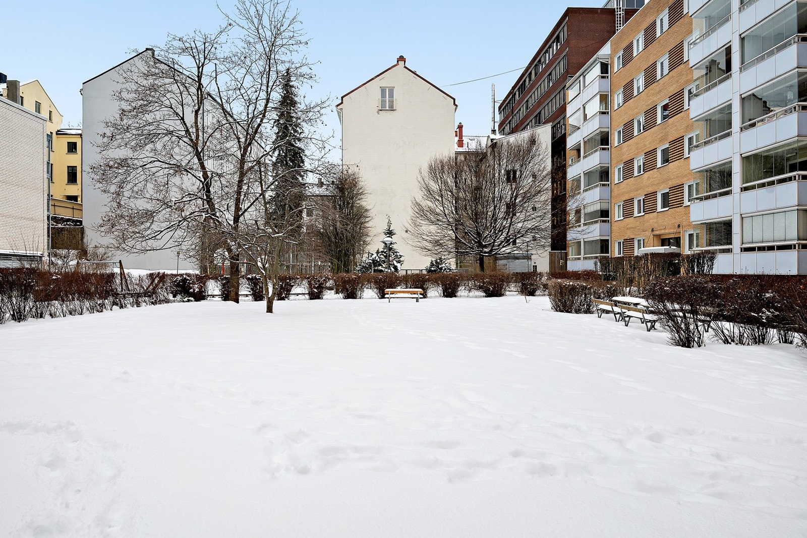 Her er det flotte grøntområder, kort vei til offentlig kommunikasjon og servicetilbud. Galleribilde