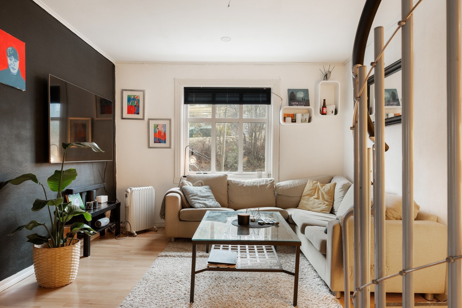 2. etasje er på gode 67m² Galleribilde