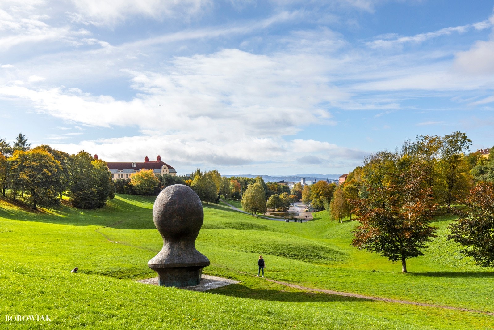 Idylliske Torshovdalen. Galleribilde