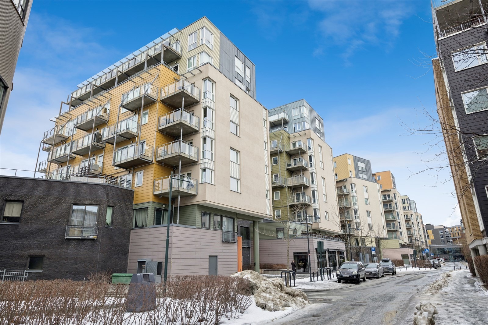 Leiligheten ligger i Dyre Halses gate, en sentral beliggenhet i Trondheim med kort avstand til en rekke fasiliteter og transportmuligheter. Velkommen til hyggelig visning! Galleribilde