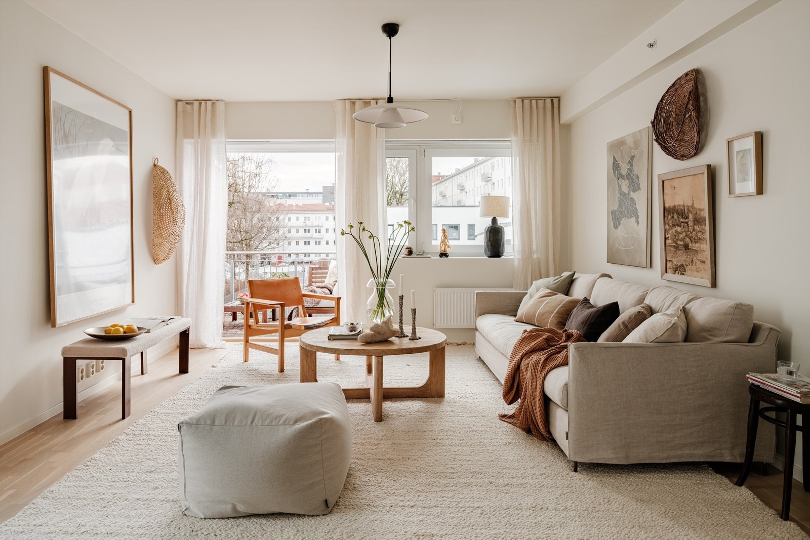 En sjelden mulighet til å kapre en topp- og hjørneleilighet i nyere bygg med stor, sydvendt balkong. Galleribilde