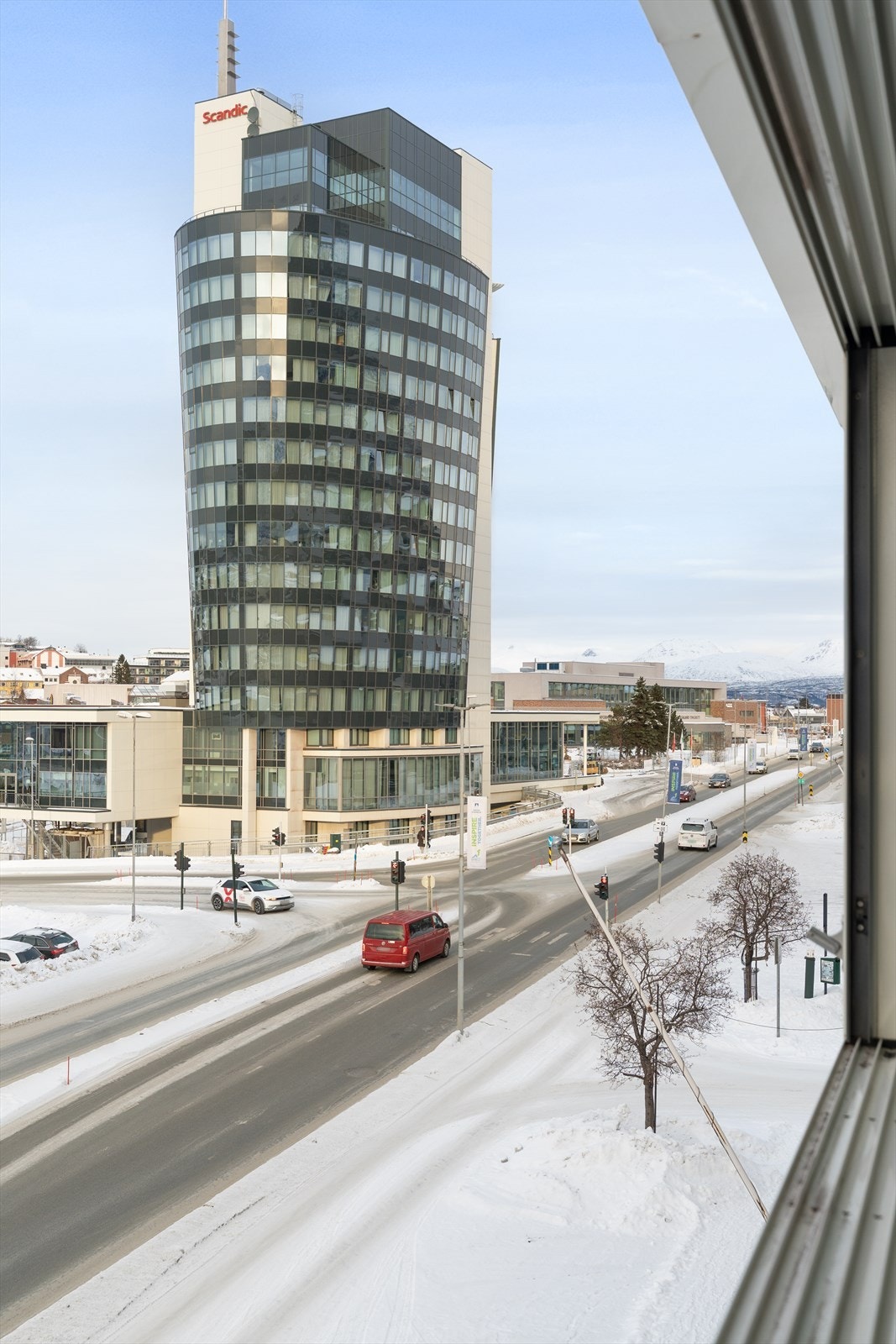 Utsikt fra balkong mot sentrum Galleribilde