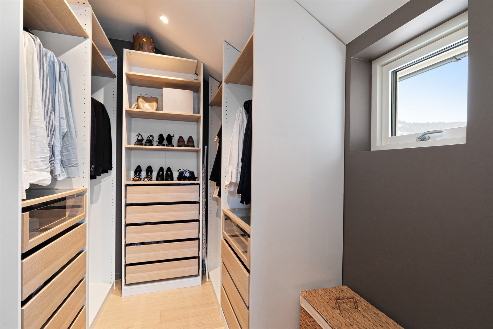 Tilpasset garderobeløsning Galleribilde