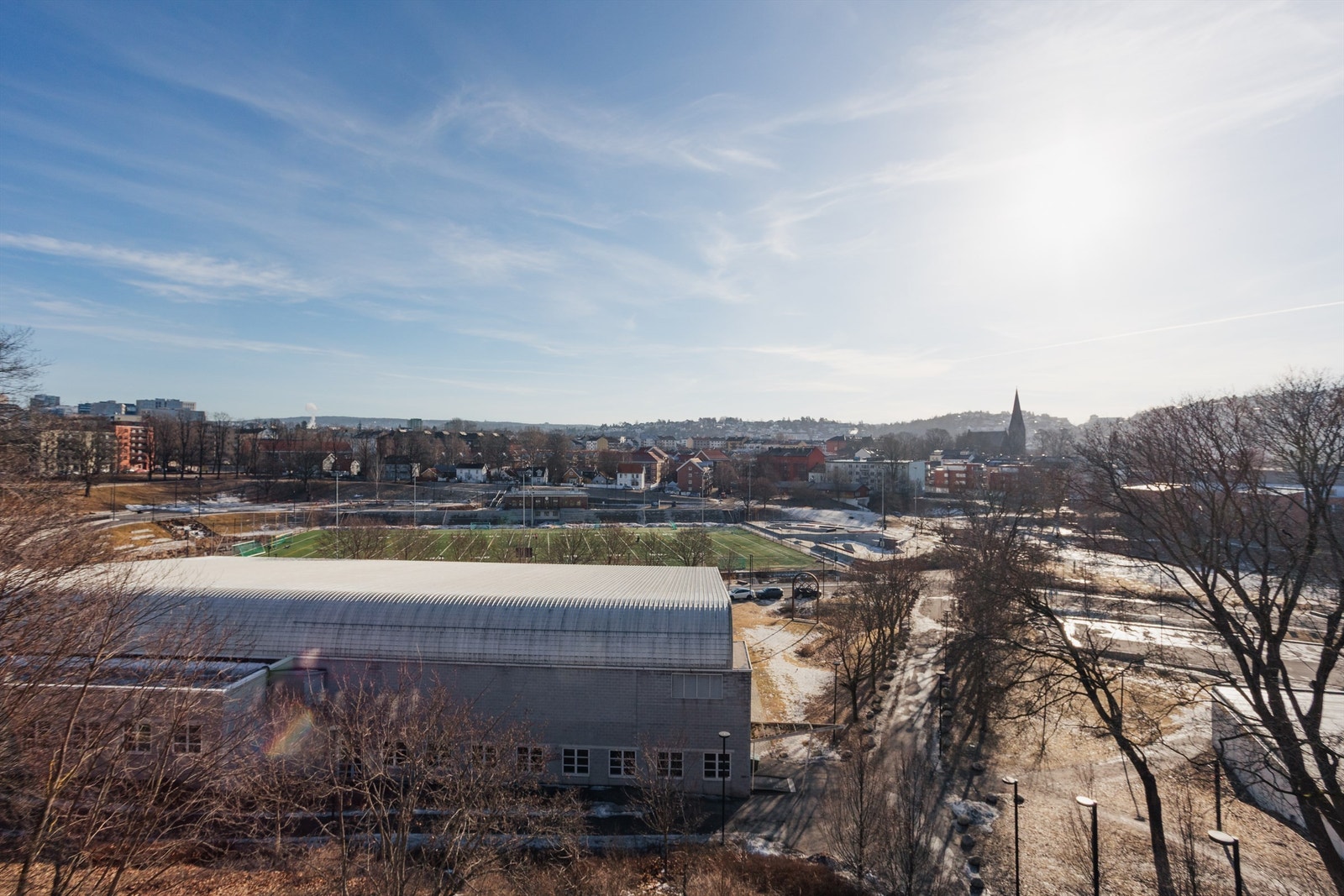 Herfra har du usjenert utsikt over hele området rundt Kampen og Jordal, en egen liten oase på toppen! Galleribilde