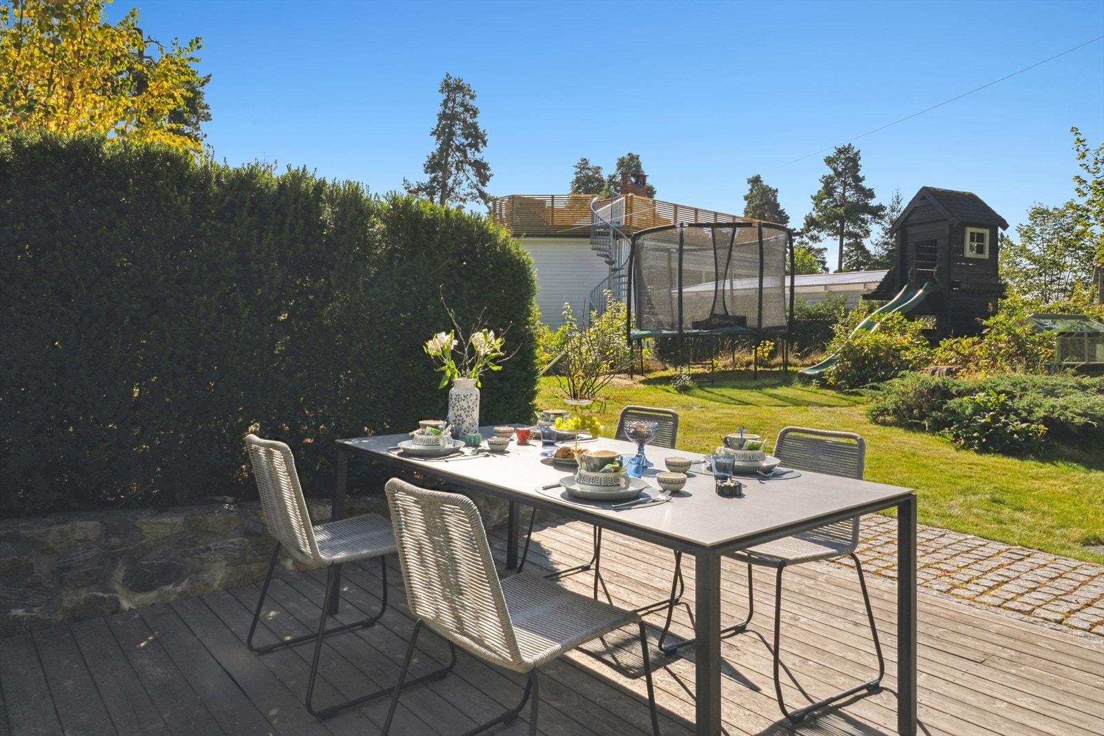 Her kan man nyte en grillseanse når dagene blir lange og lyse Galleribilde