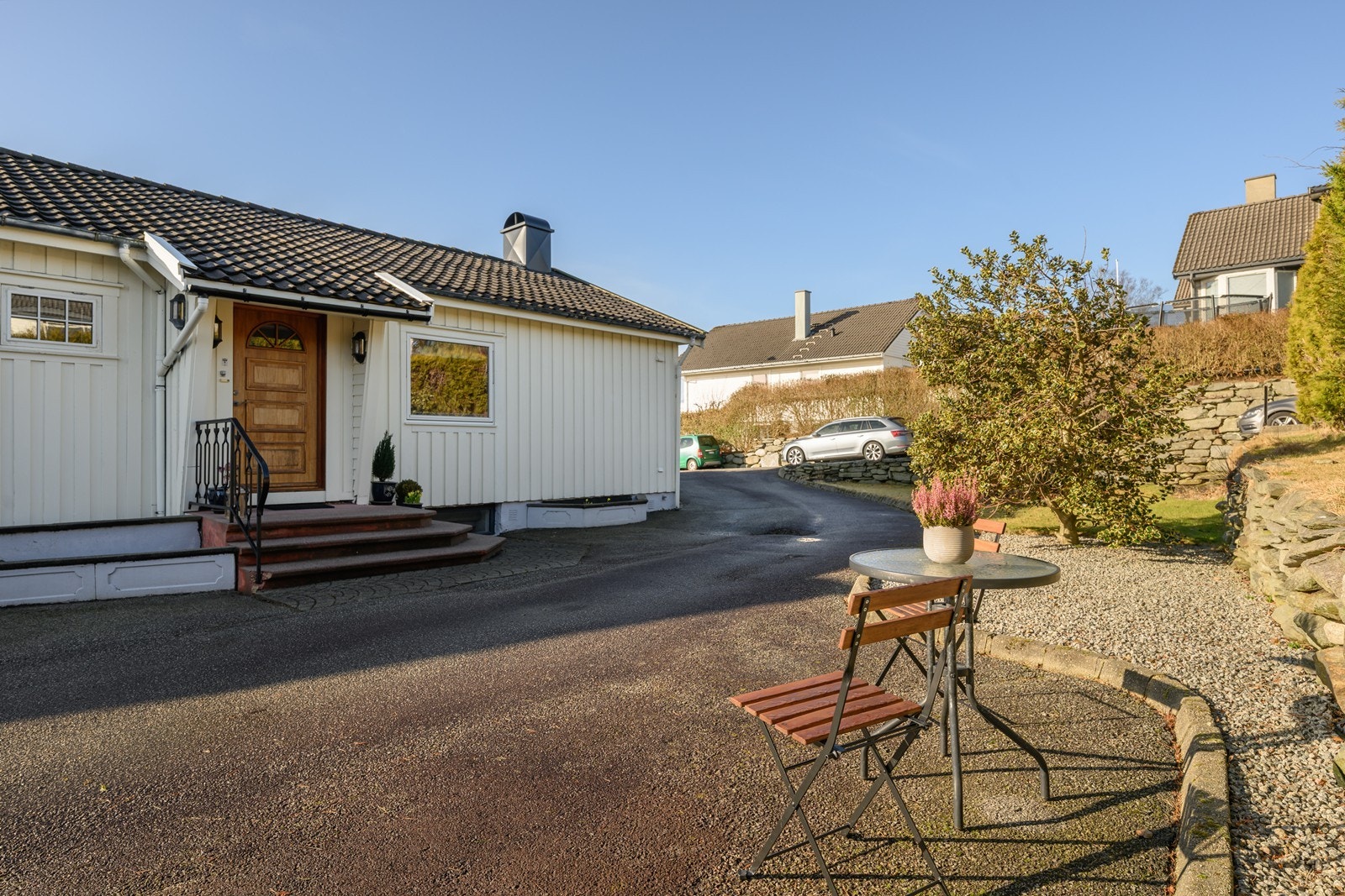 Romslig gårdsrom Galleribilde